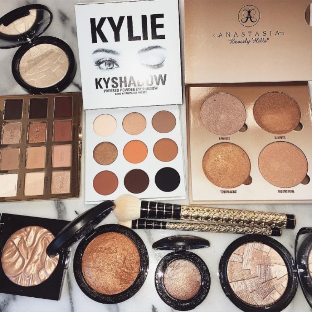Mystery Makeup Box!